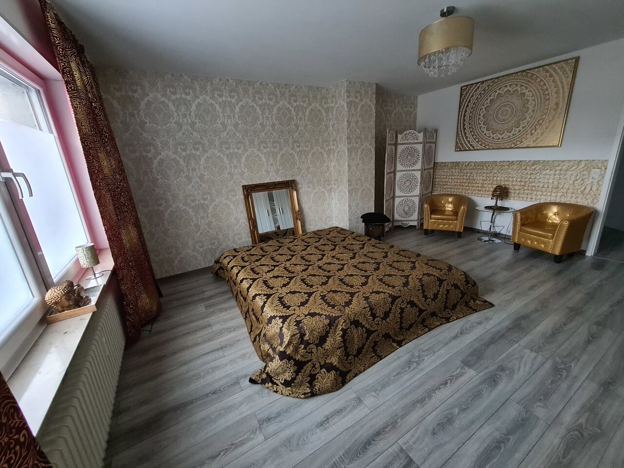 VIP Goldenes Zimmer – Wellness Oase Mannheim
