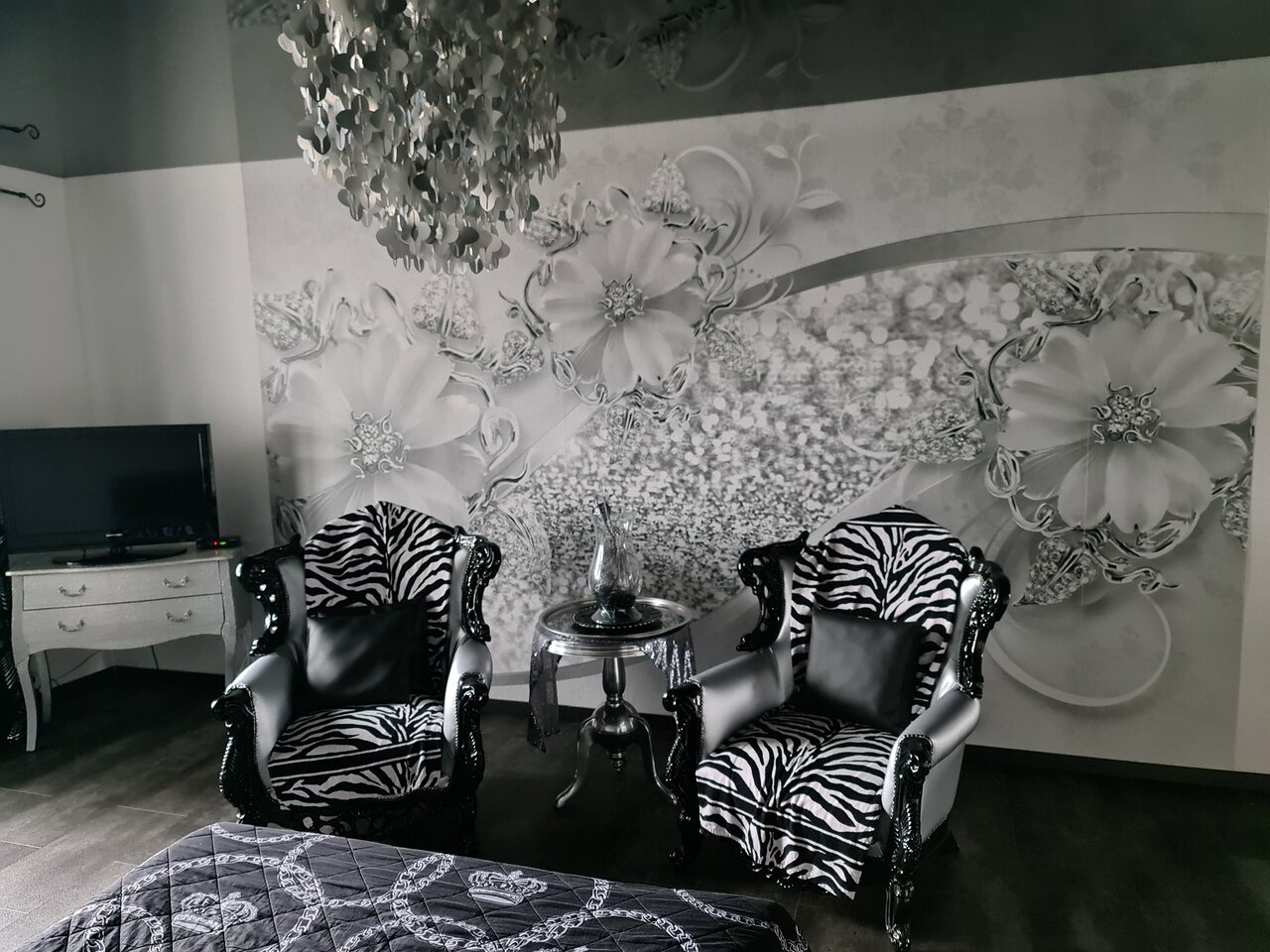 Schwarzes Zimmer – Wellness Oase Mannheim
