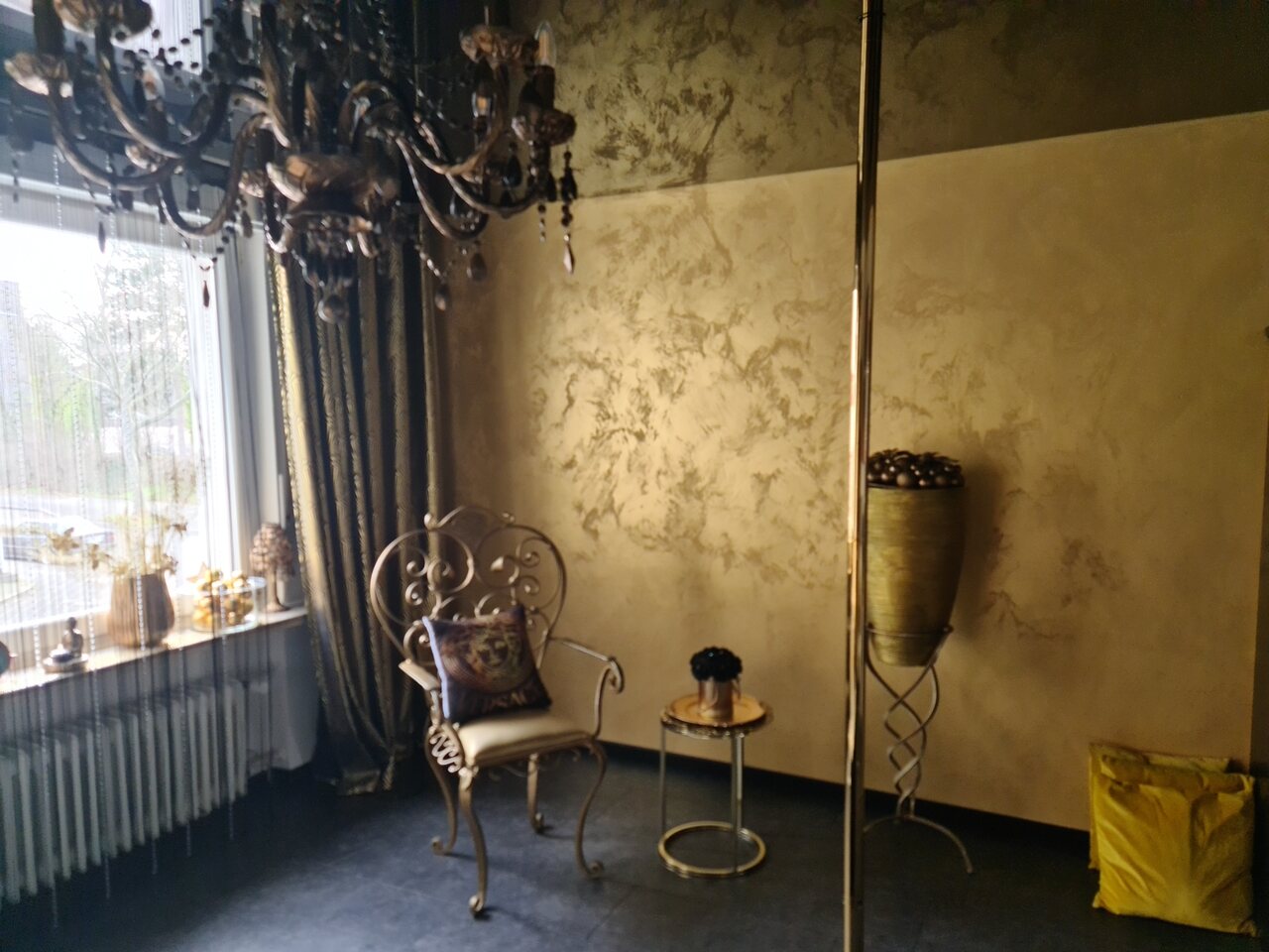 VIP Goldenes Zimmer – Wellness Oase Mannheim