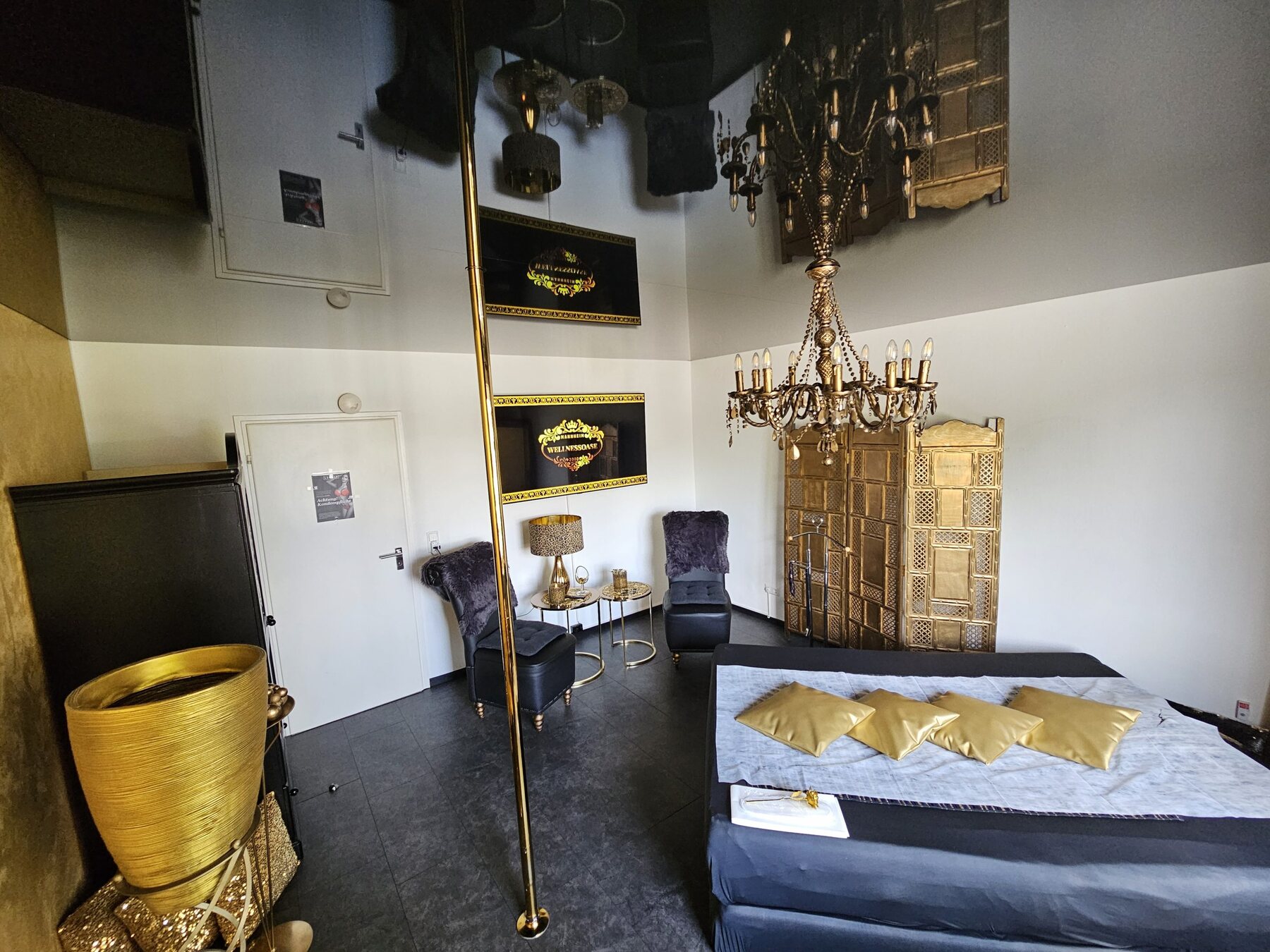 VIP Goldenes Zimmer – Wellness Oase Mannheim